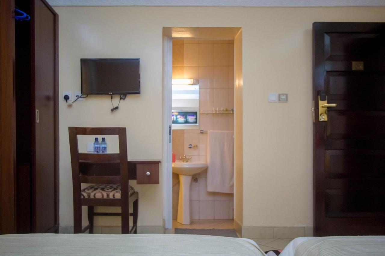 Capital Heights Hotel 3*